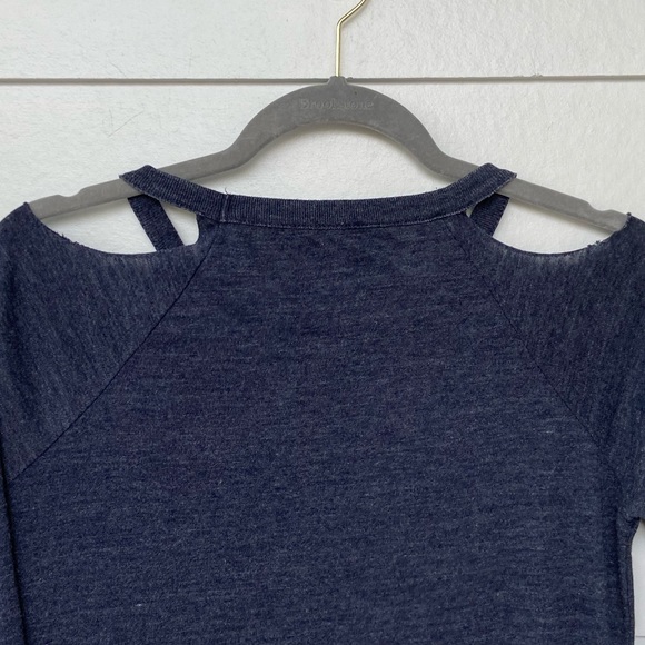 Chaser Def Leppard Cold Shoulder Band Tee Small - Picture 7 of 8